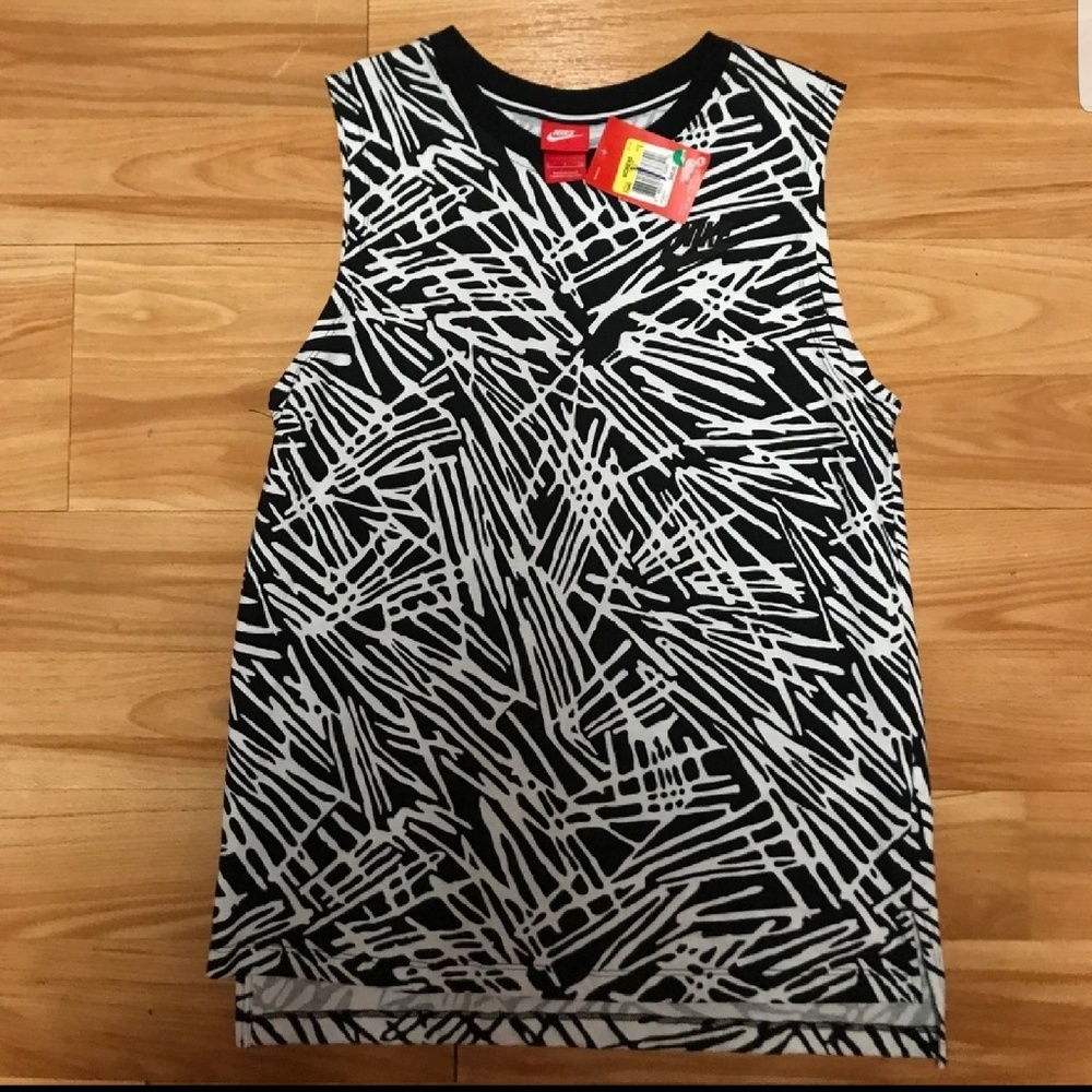 Like new Nike top